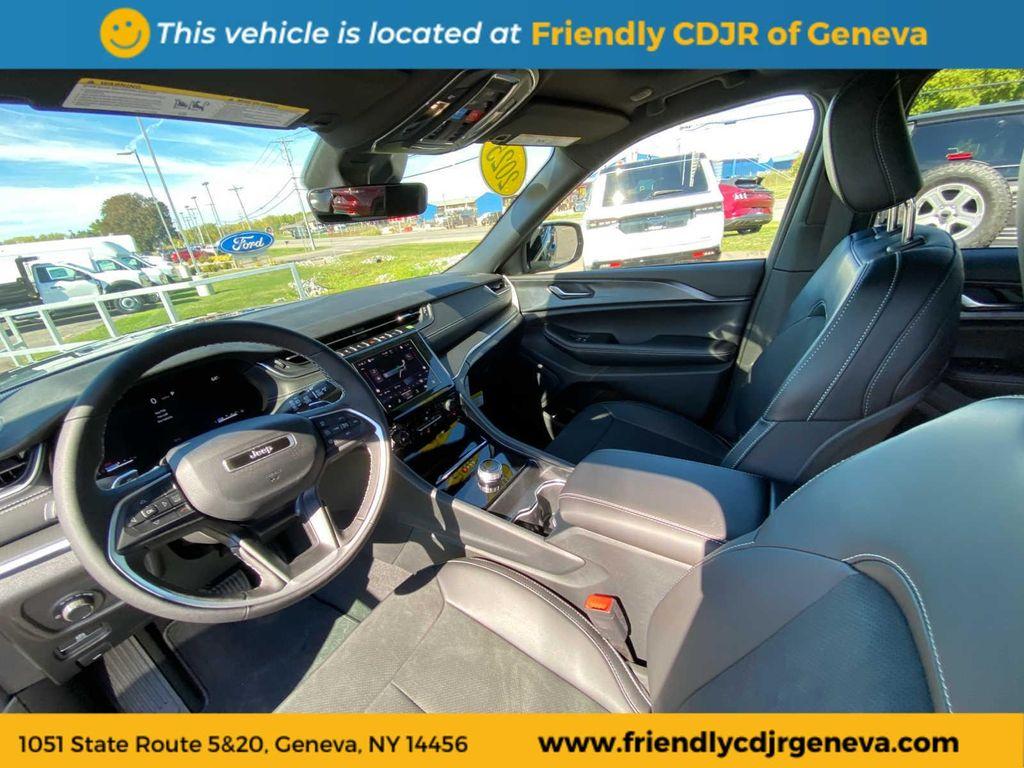 new 2025 Jeep Grand Cherokee car, priced at $45,586