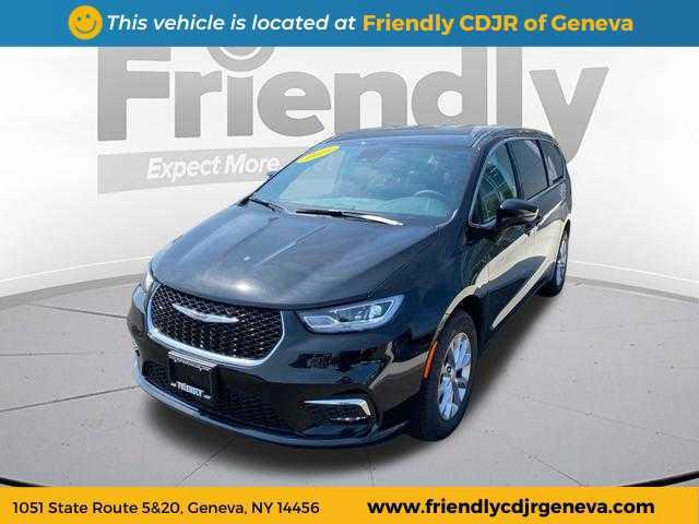 new 2025 Chrysler Pacifica car