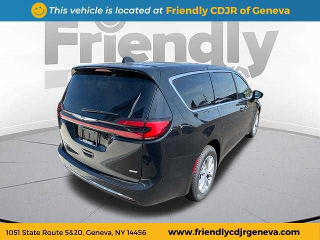 new 2025 Chrysler Pacifica car
