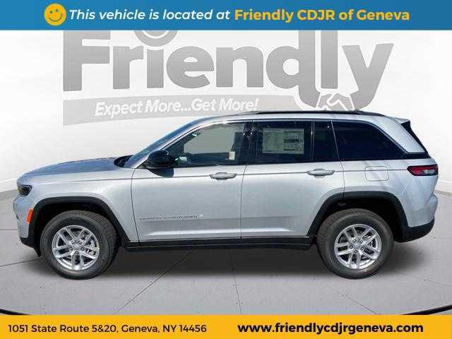 new 2025 Jeep Grand Cherokee car, priced at $43,284