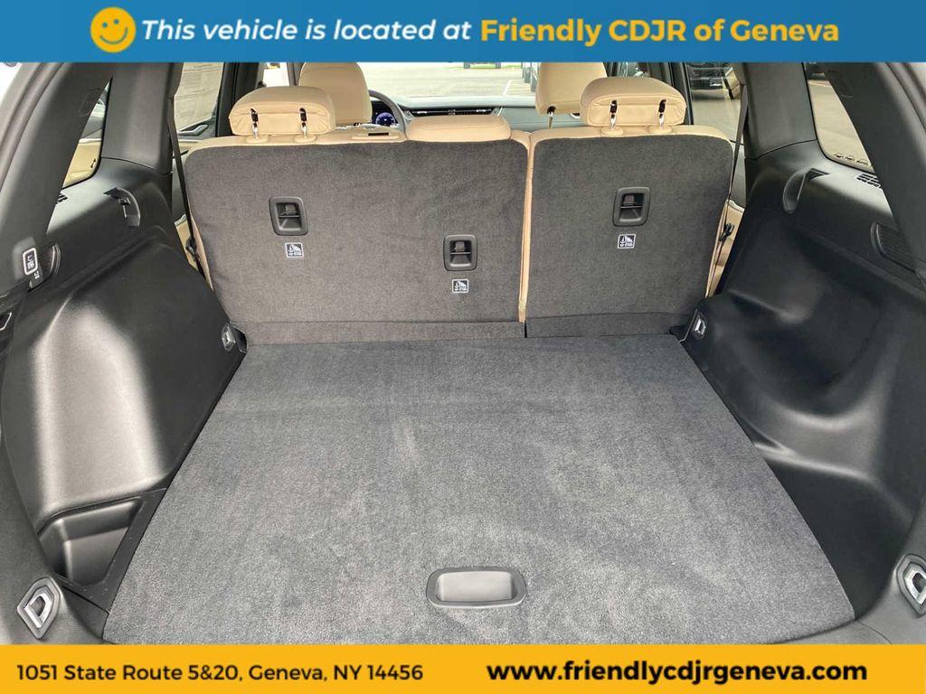 new 2025 Jeep Grand Cherokee car, priced at $48,472