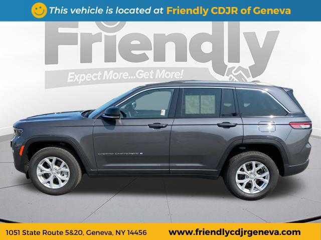 used 2024 Jeep Grand Cherokee car, priced at $40,999