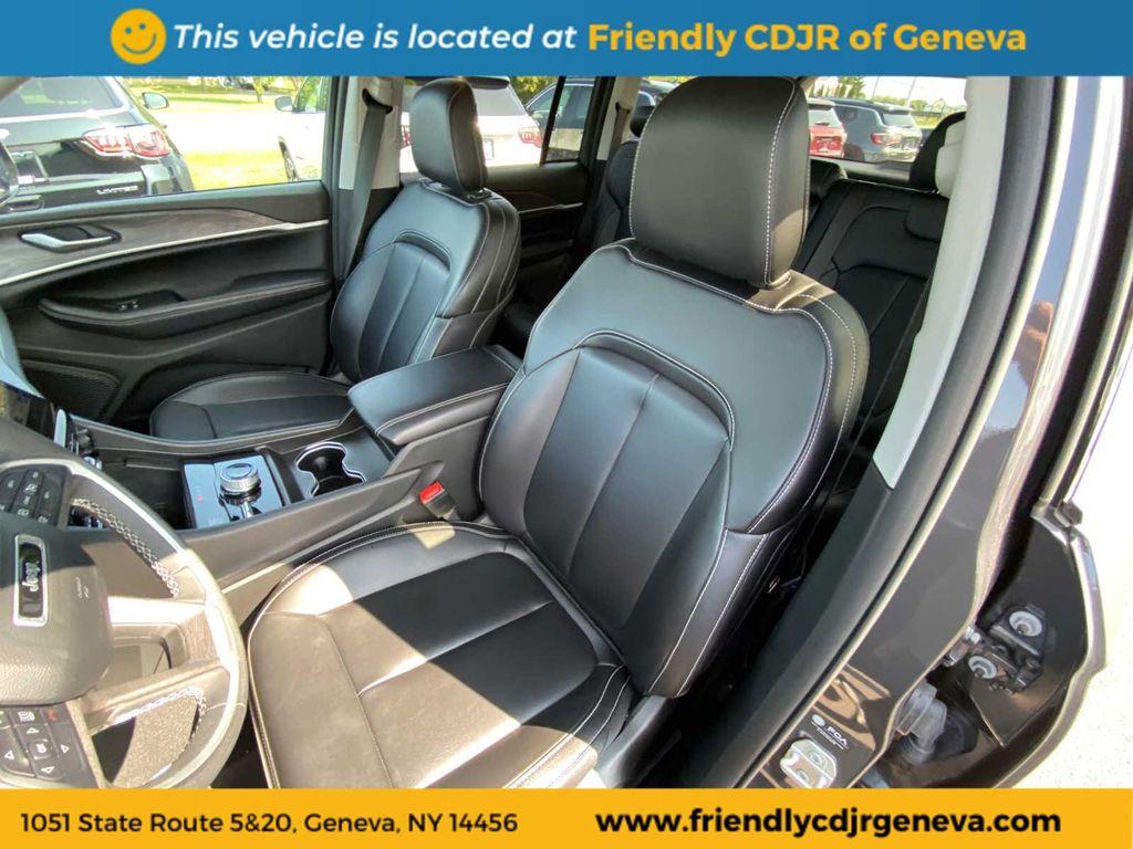 used 2024 Jeep Grand Cherokee car, priced at $40,999