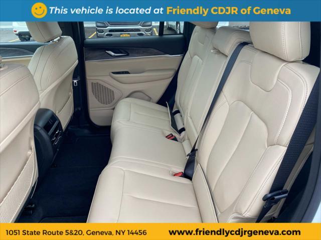 new 2025 Jeep Grand Cherokee car, priced at $46,900