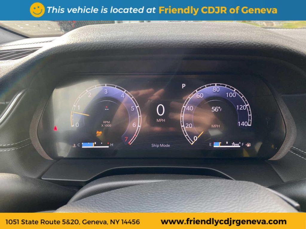 new 2025 Jeep Grand Cherokee car, priced at $45,586