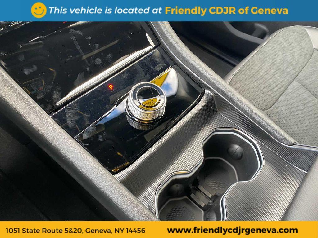 new 2025 Jeep Grand Cherokee car, priced at $45,586