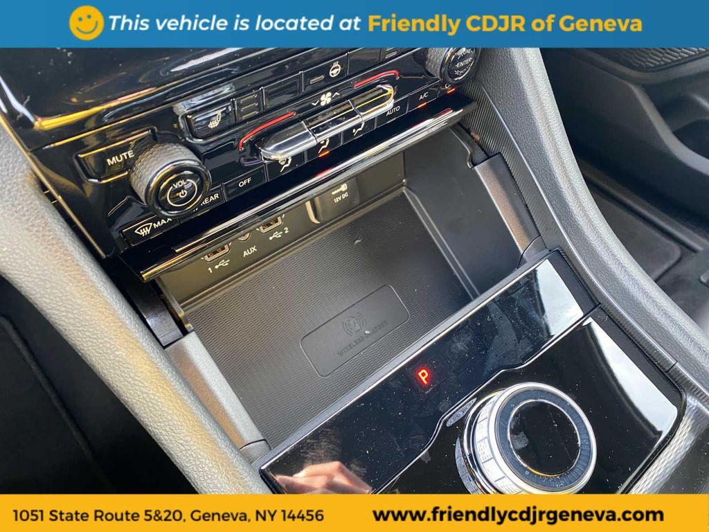 new 2025 Jeep Grand Cherokee car, priced at $45,586