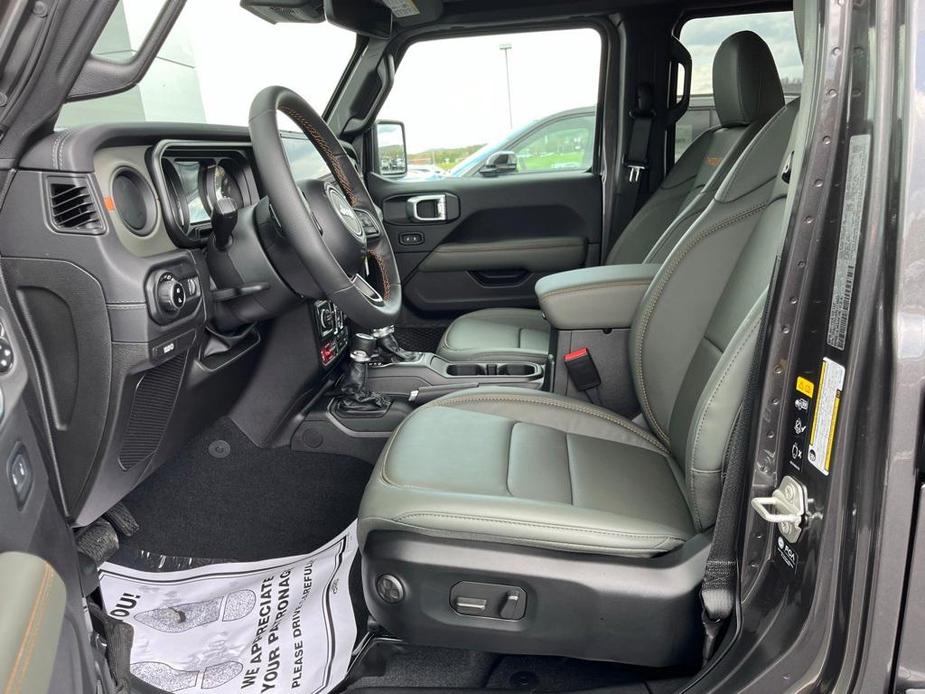 new 2024 Jeep Gladiator car, priced at $59,717