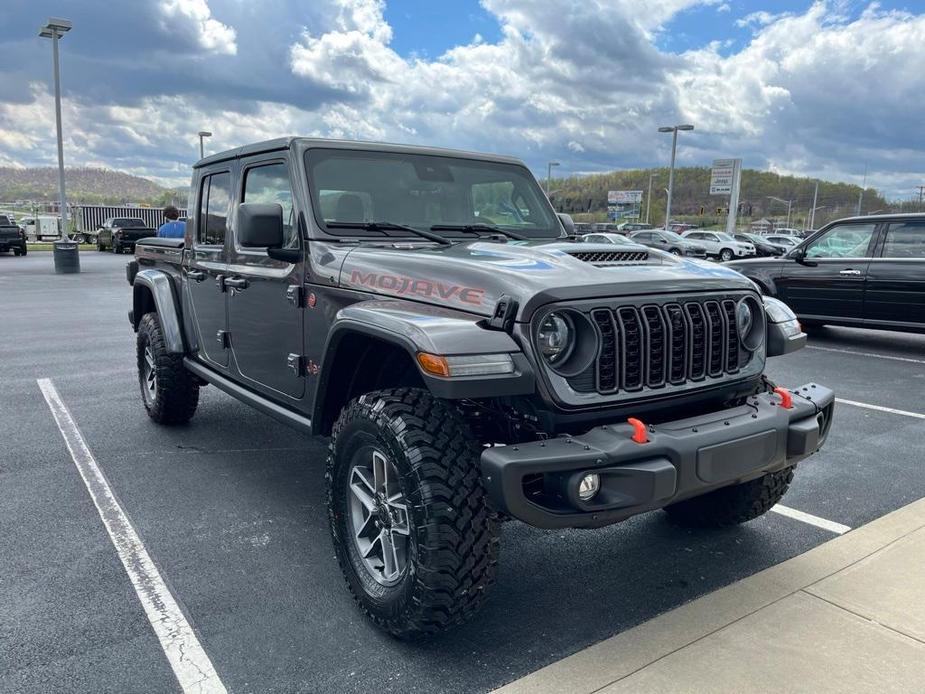 new 2024 Jeep Gladiator car, priced at $58,217
