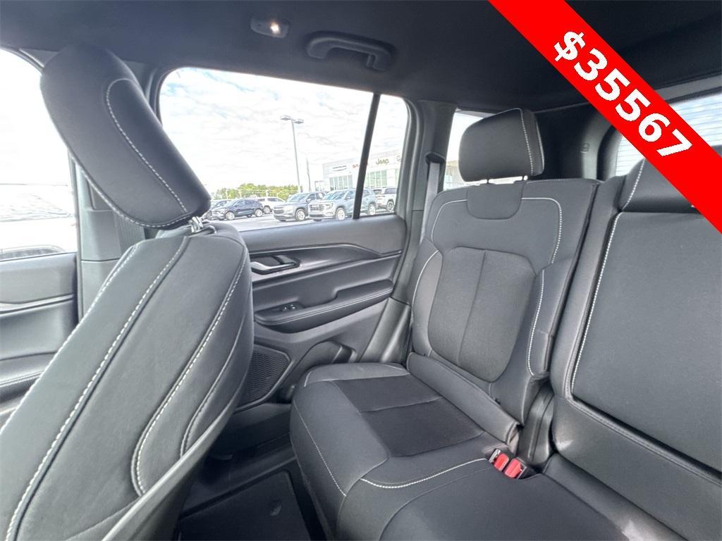 new 2025 Jeep Grand Cherokee car, priced at $35,567