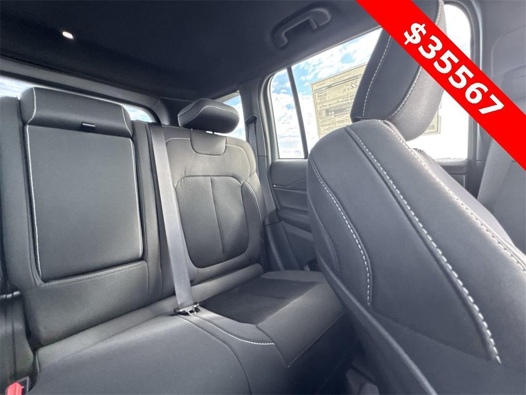 new 2025 Jeep Grand Cherokee car, priced at $35,567