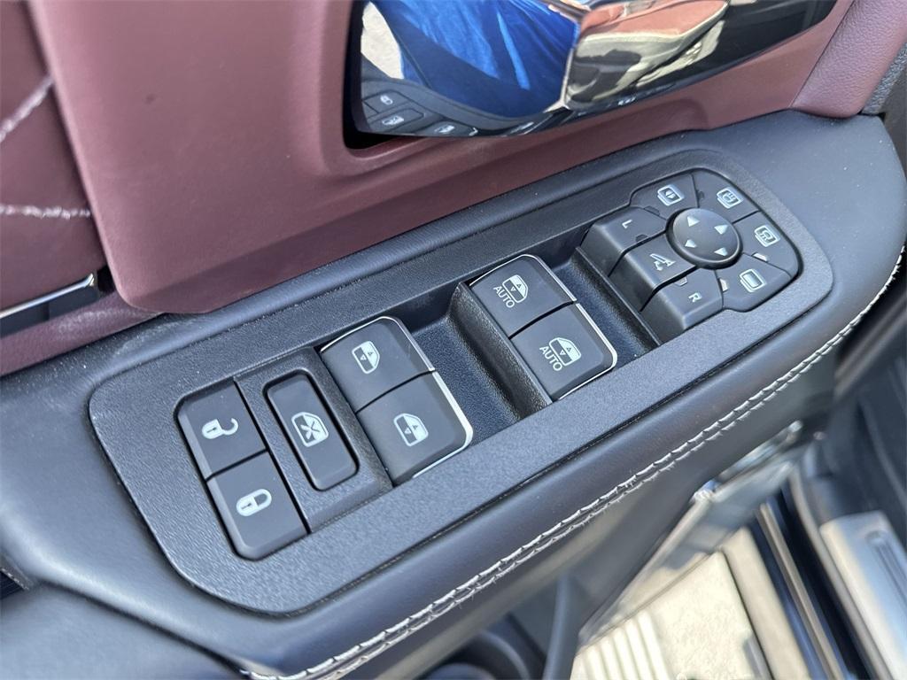 new 2025 Ram 2500 car