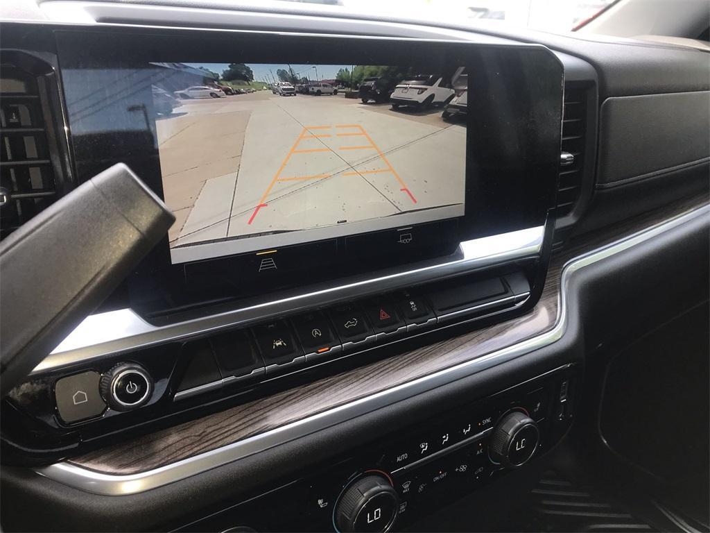 used 2022 Chevrolet Silverado 1500 car, priced at $39,990