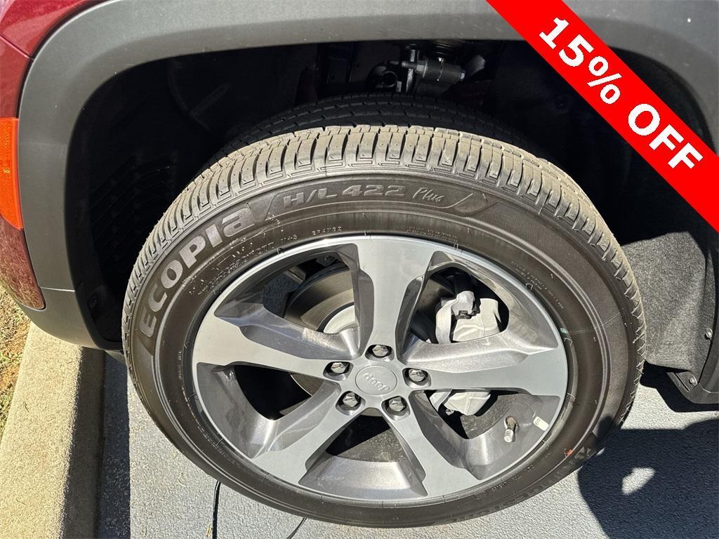 new 2025 Jeep Grand Cherokee car, priced at $45,511