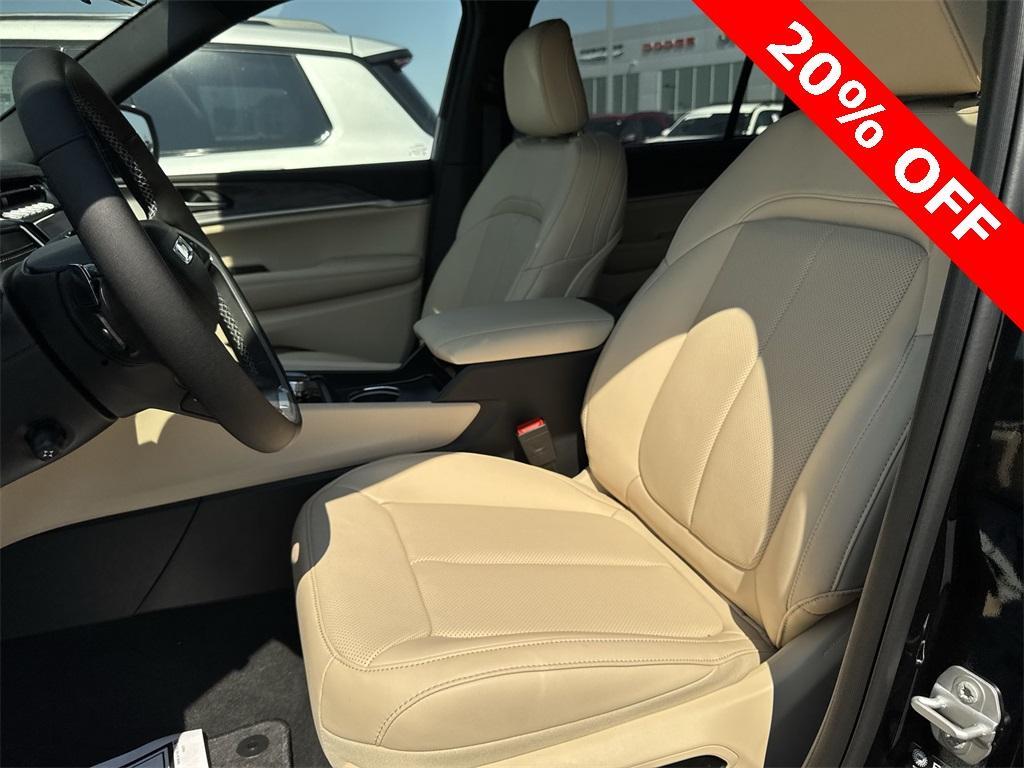 new 2025 Jeep Grand Cherokee L car, priced at $47,975