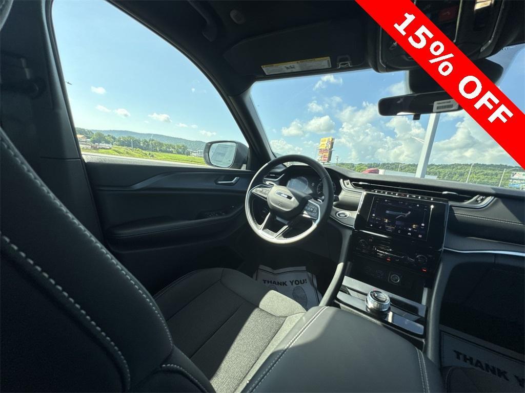new 2025 Jeep Grand Cherokee L car, priced at $37,655