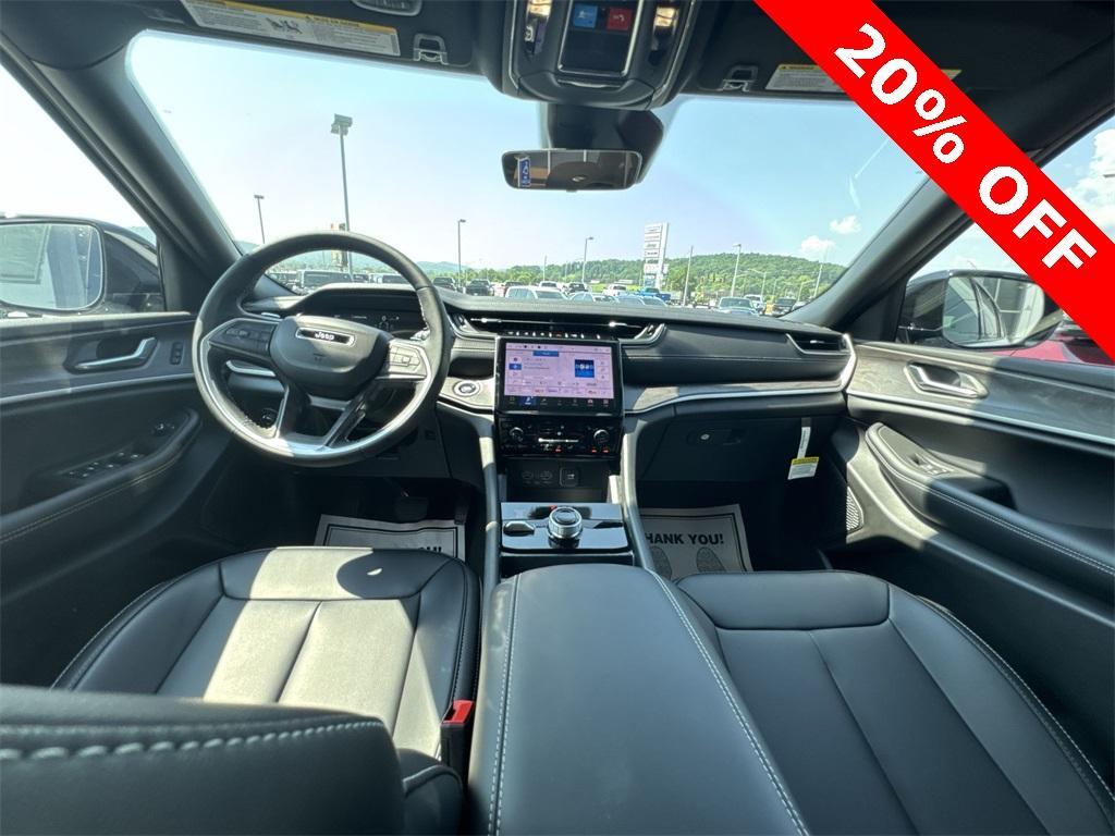 new 2025 Jeep Grand Cherokee L car, priced at $42,096