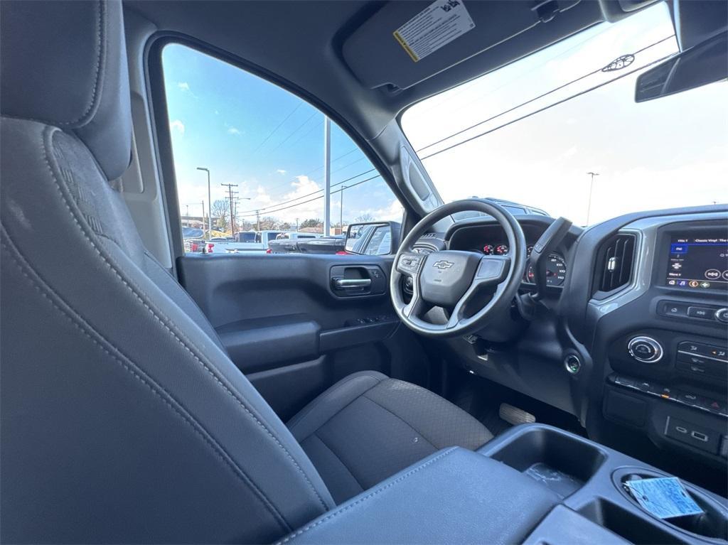 used 2024 Chevrolet Silverado 1500 car, priced at $44,698