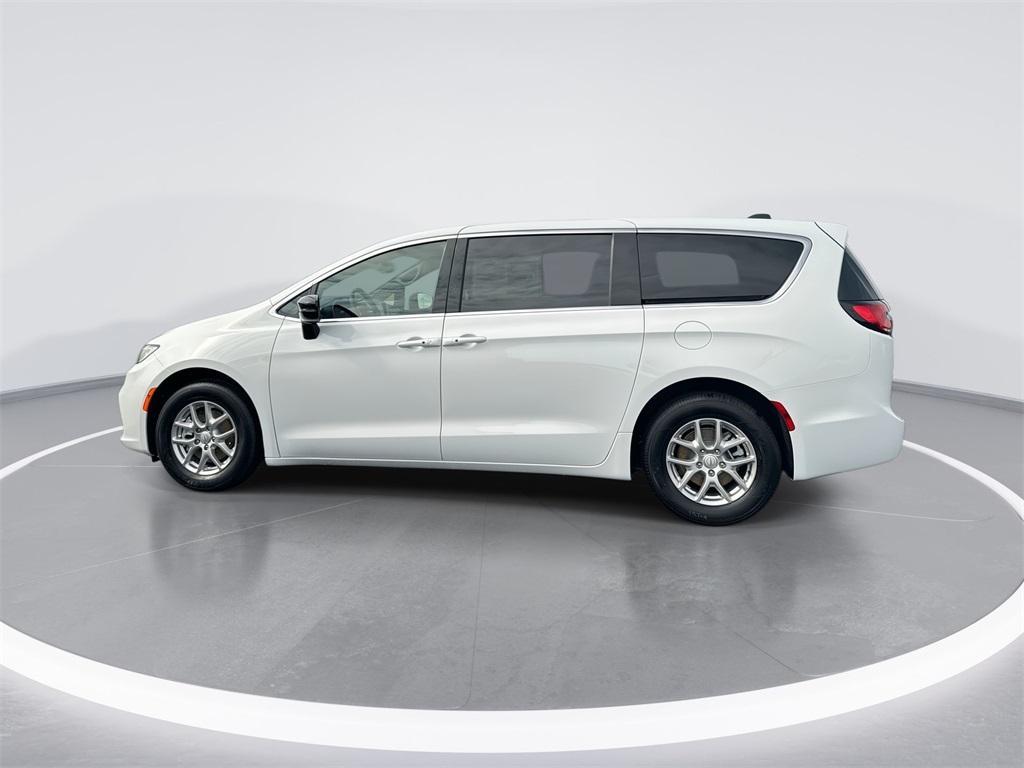 new 2025 Chrysler Pacifica car, priced at $41,752