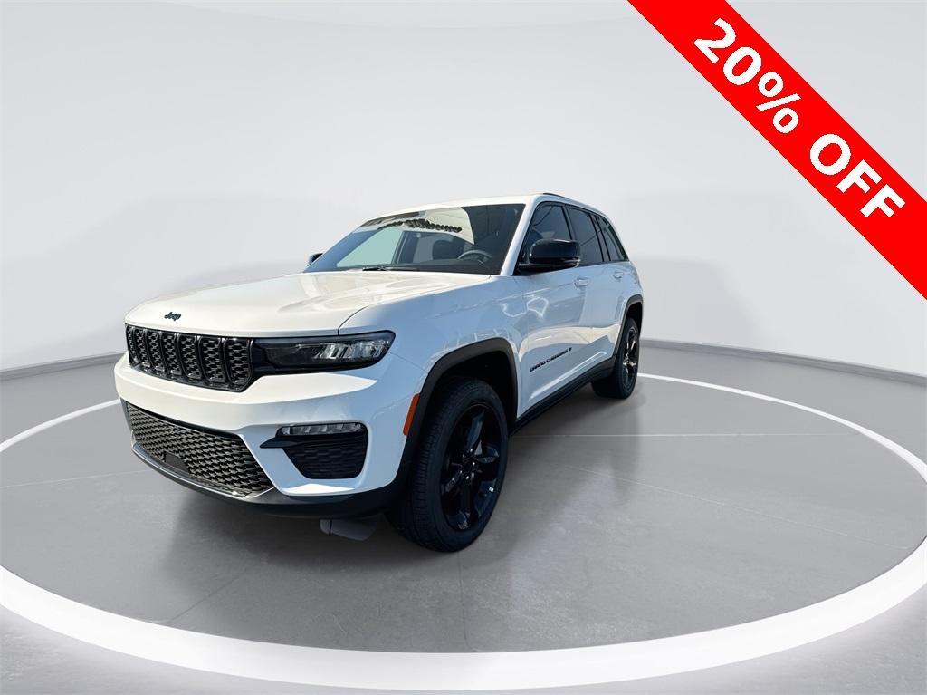 new 2025 Jeep Grand Cherokee car, priced at $42,348