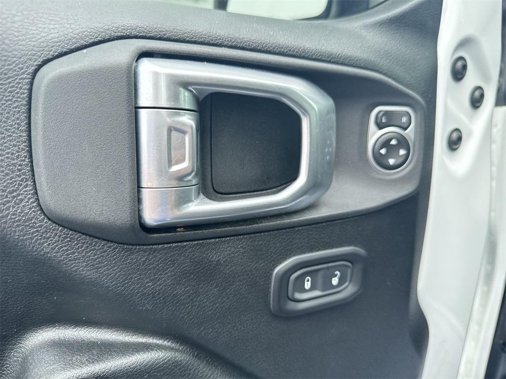 used 2020 Jeep Wrangler Unlimited car, priced at $28,481