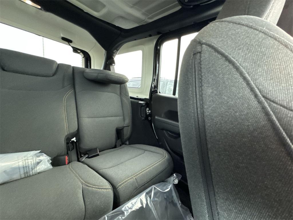 new 2025 Jeep Wrangler car