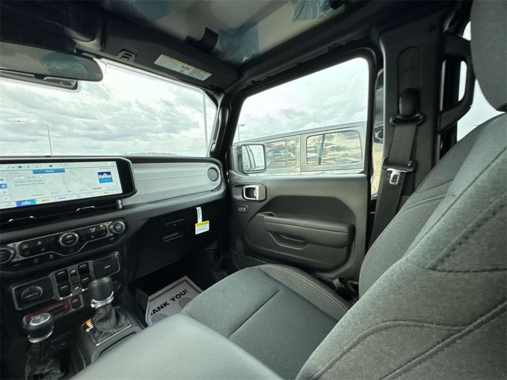 new 2025 Jeep Wrangler car