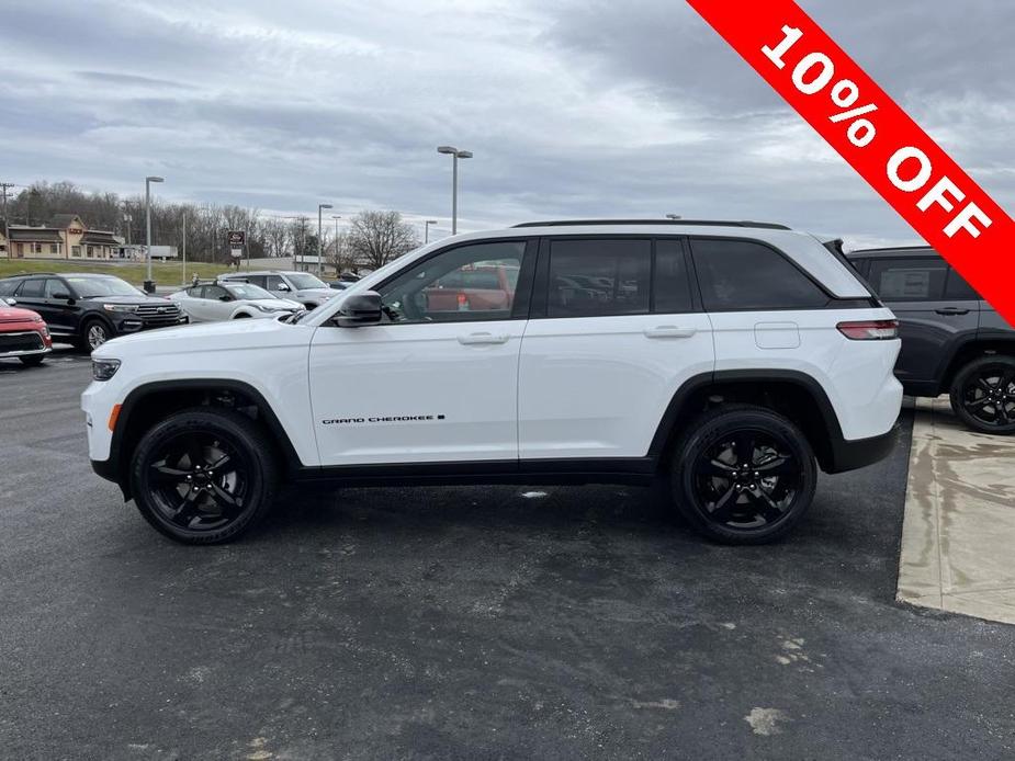 new 2024 Jeep Grand Cherokee car, priced at $42,411