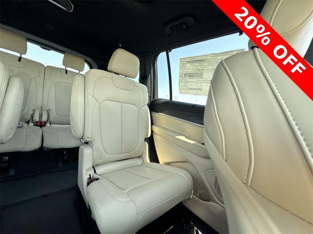 new 2025 Jeep Grand Cherokee L car, priced at $45,128