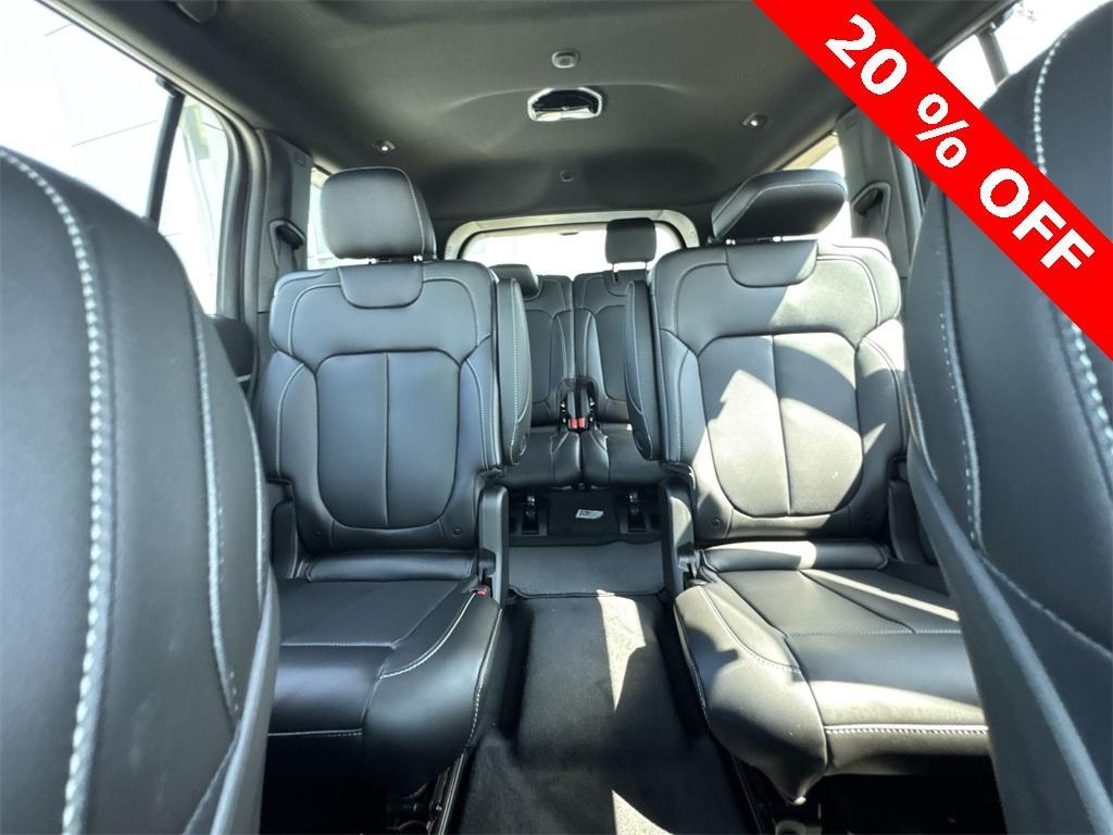 new 2025 Jeep Grand Cherokee L car, priced at $47,004