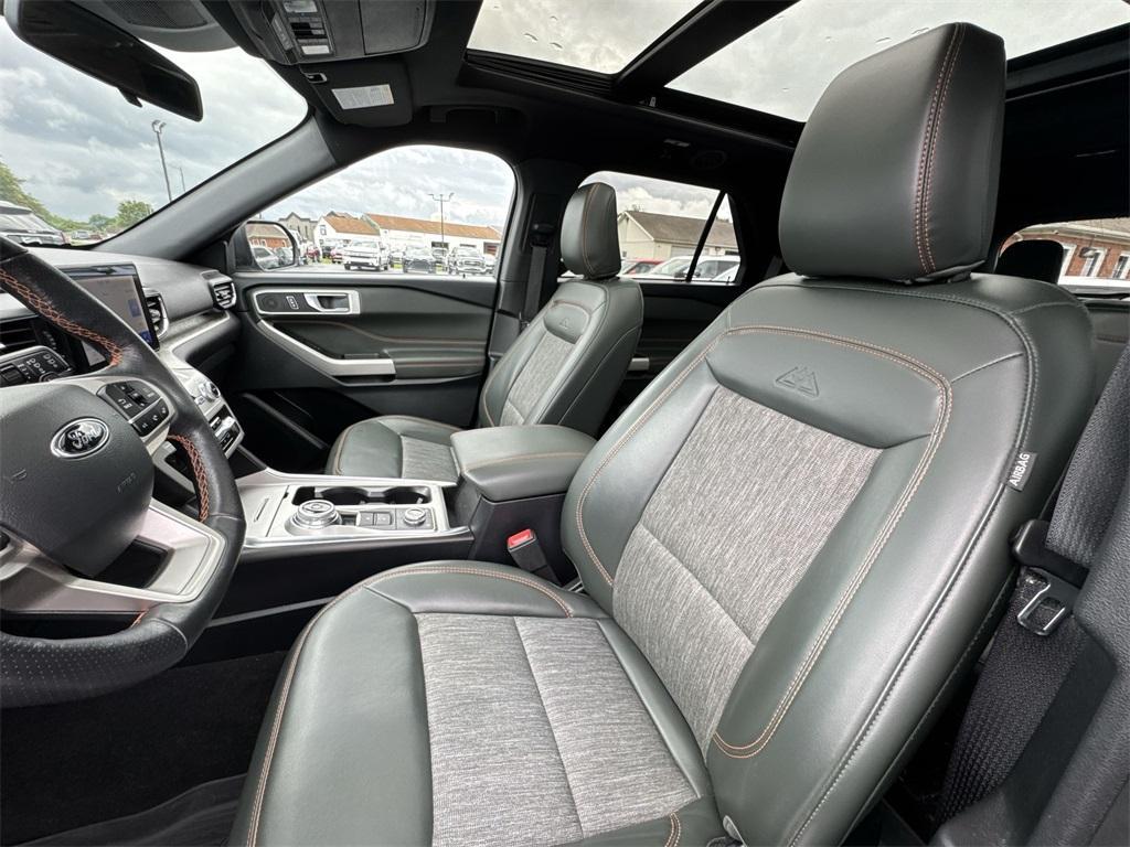 used 2022 Ford Explorer car, priced at $38,900