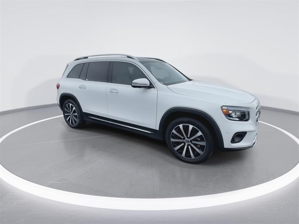 used 2022 Mercedes-Benz GLB 250 car, priced at $28,890