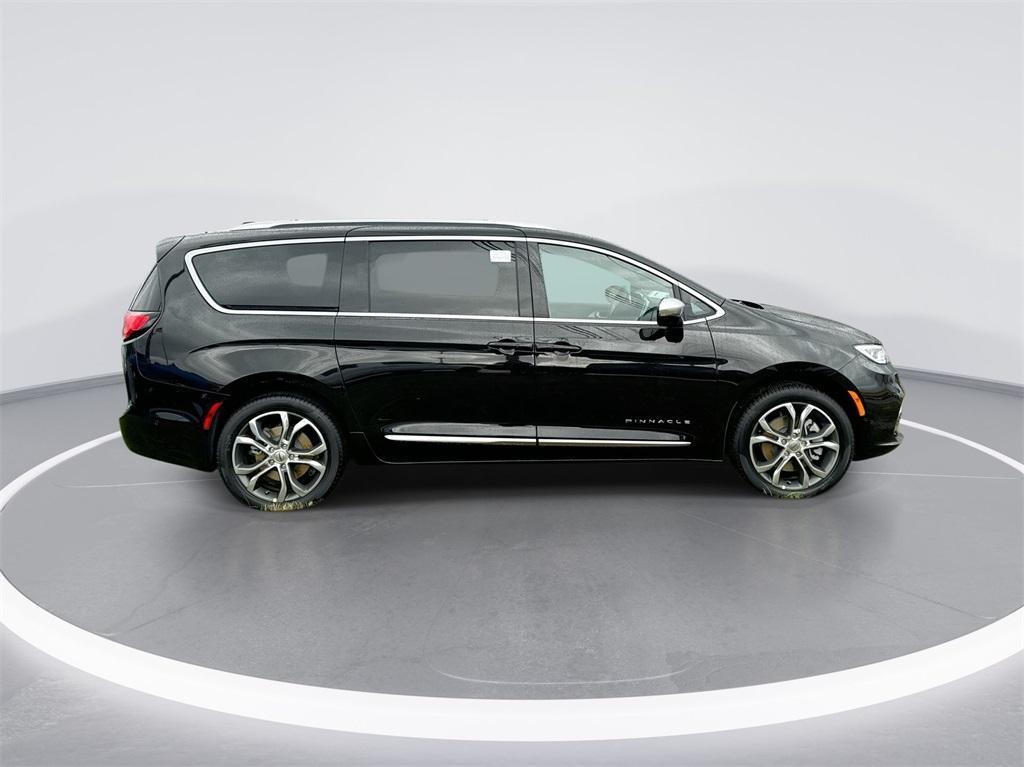 new 2025 Chrysler Pacifica car, priced at $52,304