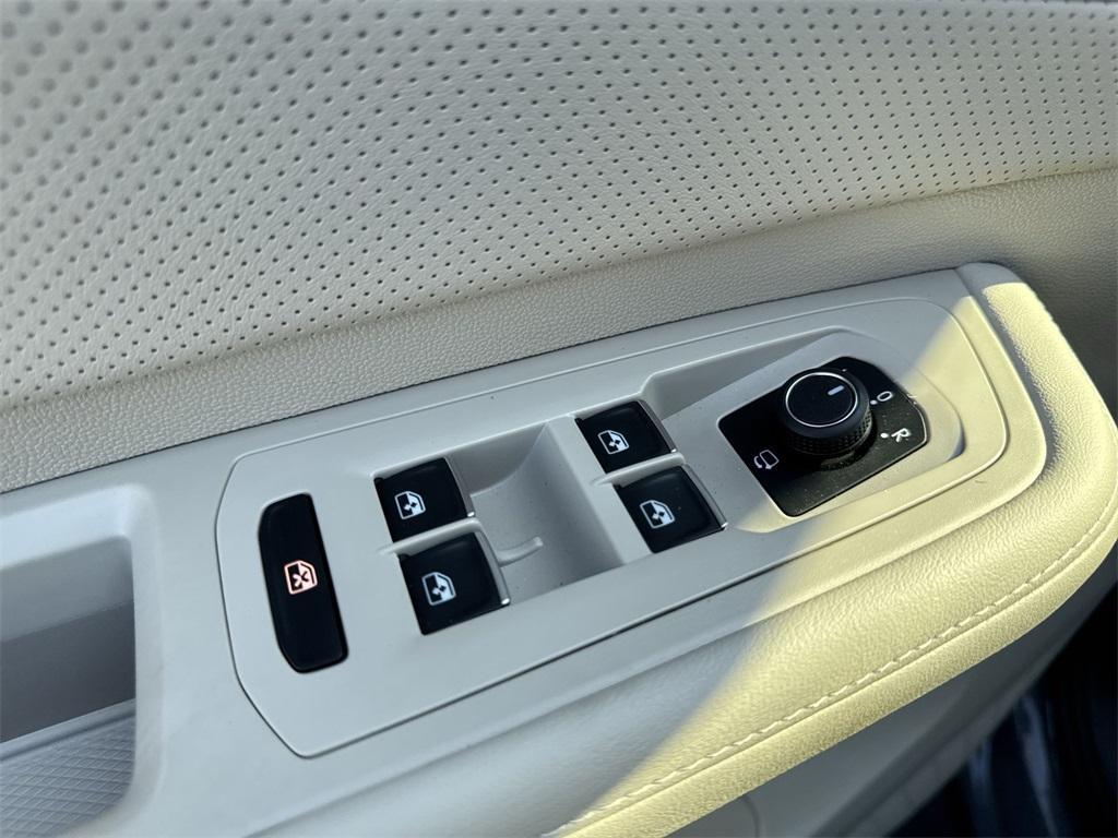 used 2025 Volkswagen Atlas car, priced at $47,990