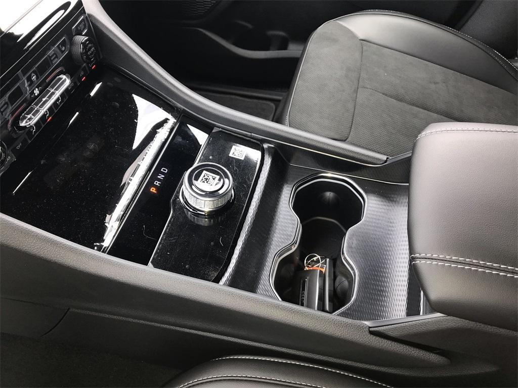 new 2025 Jeep Grand Cherokee L car