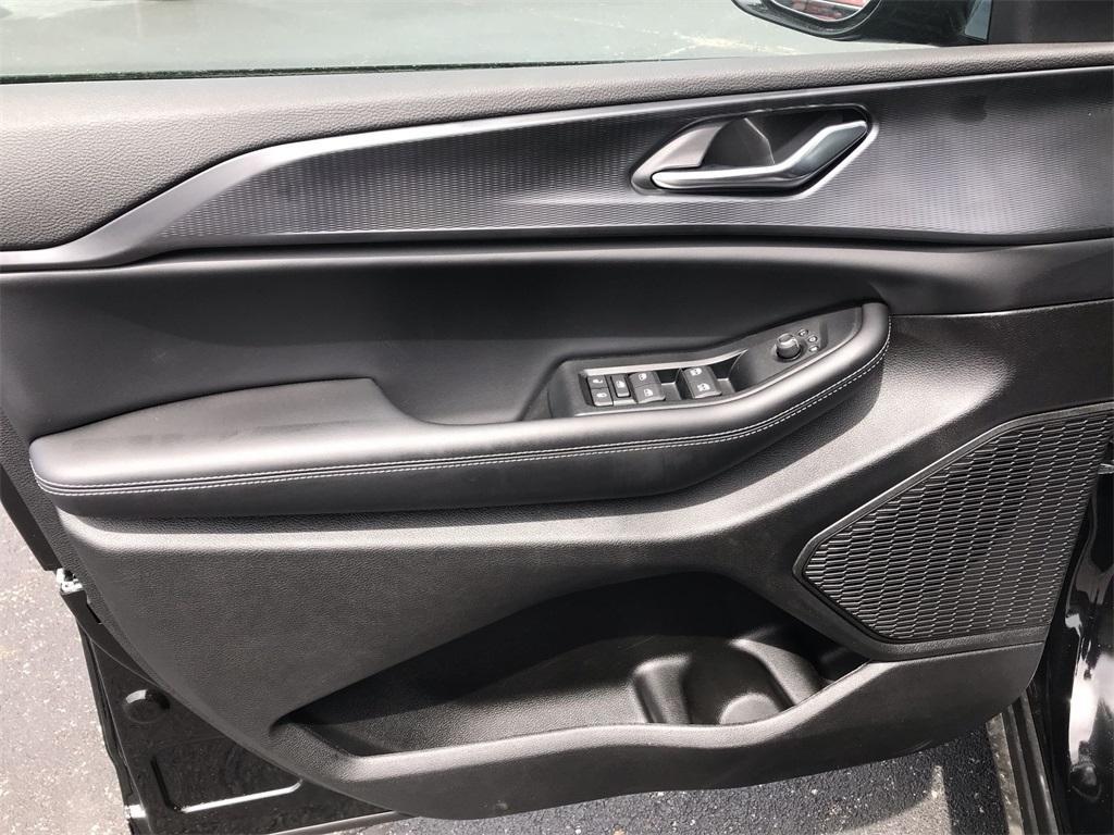 new 2025 Jeep Grand Cherokee L car