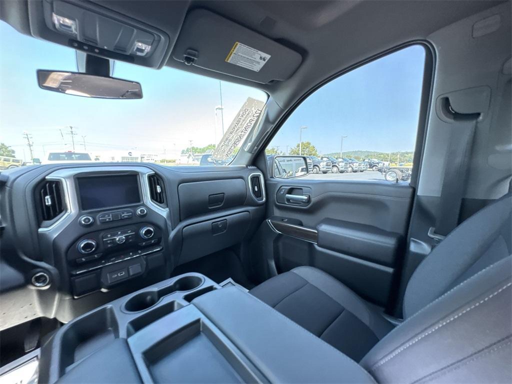 used 2022 Chevrolet Silverado 1500 Limited car, priced at $40,132