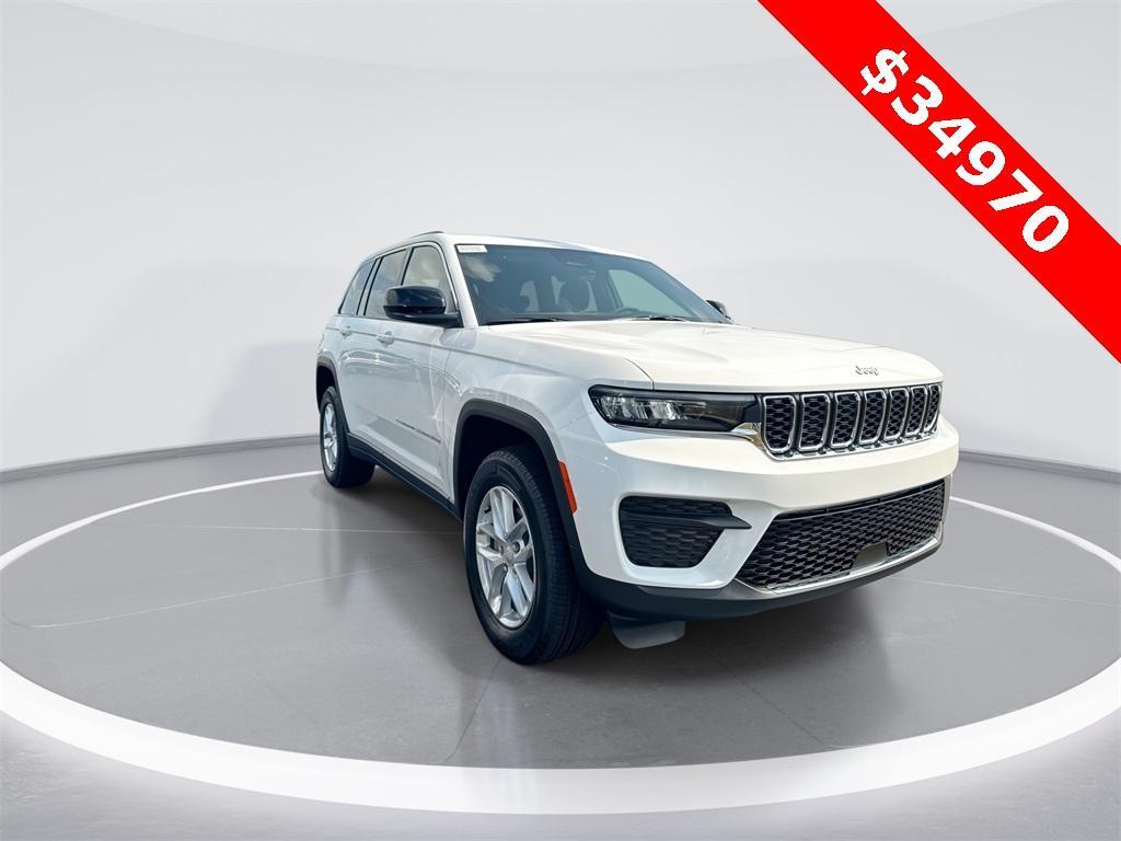 new 2025 Jeep Grand Cherokee car, priced at $34,970