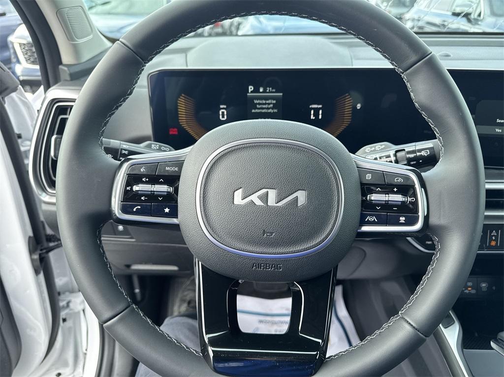 used 2025 Kia Sorento car, priced at $36,985
