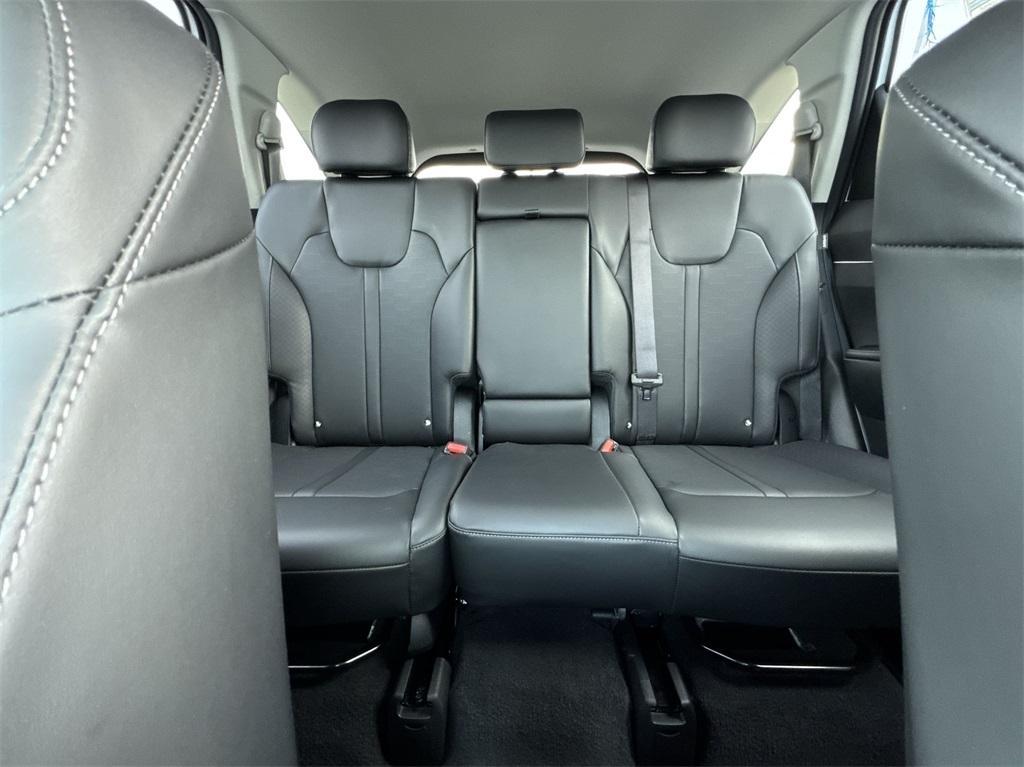 used 2025 Kia Sorento car, priced at $36,985