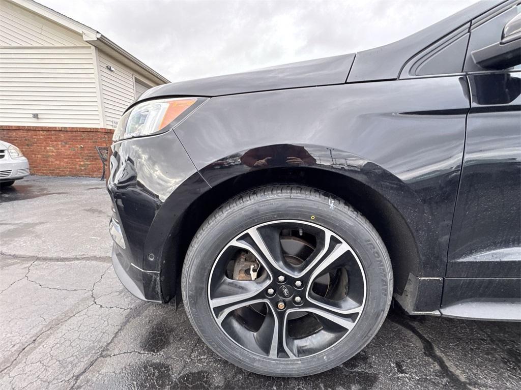 used 2020 Ford Edge car, priced at $28,500