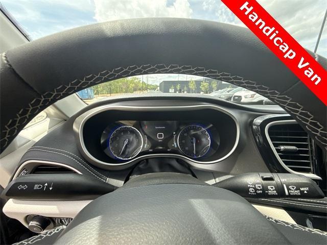 used 2022 Chrysler Pacifica car, priced at $54,898