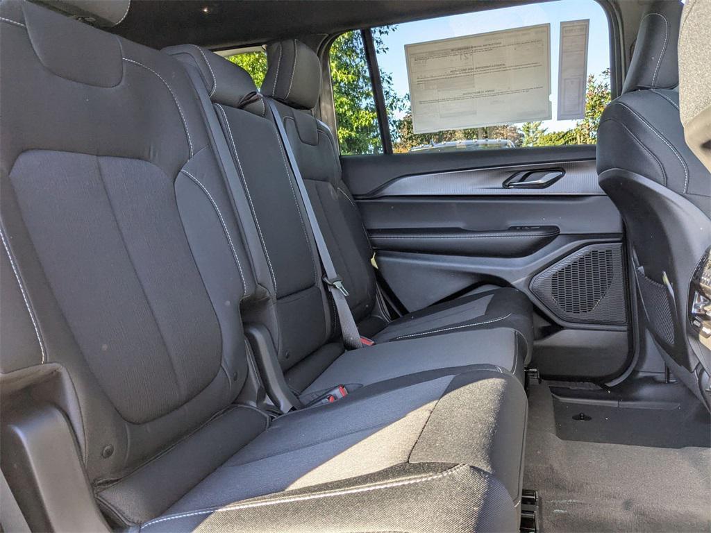 new 2025 Jeep Grand Cherokee L car, priced at $36,993