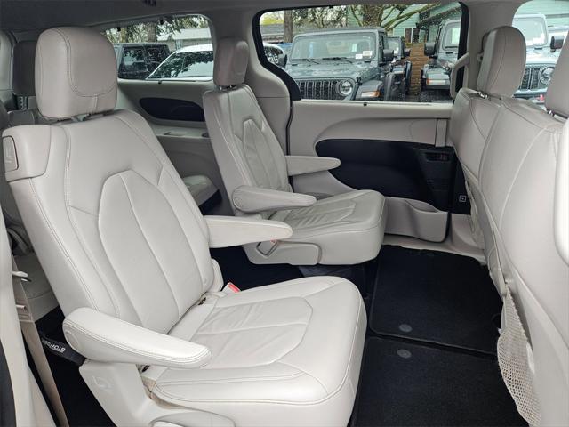 used 2017 Chrysler Pacifica car, priced at $10,990