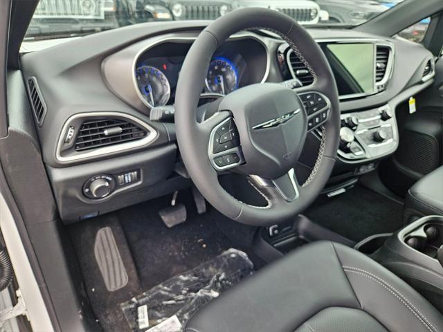 new 2025 Chrysler Voyager car, priced at $37,616