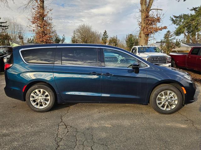 new 2025 Chrysler Pacifica car, priced at $41,993