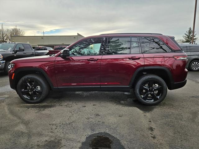 new 2025 Jeep Grand Cherokee car, priced at $42,993