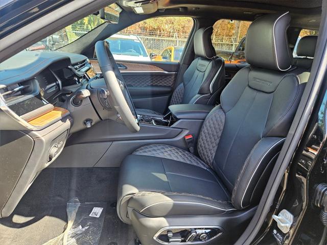 new 2025 Jeep Grand Cherokee car, priced at $68,725