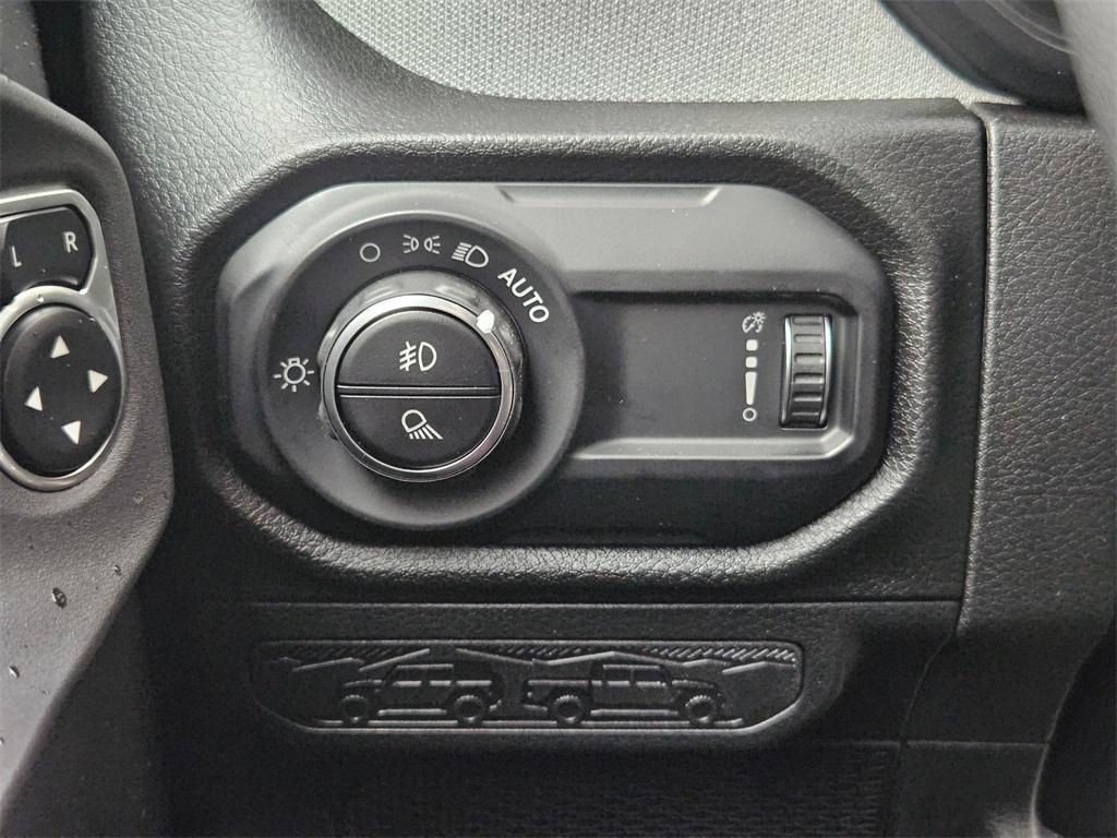 new 2025 Jeep Gladiator car, priced at $44,993