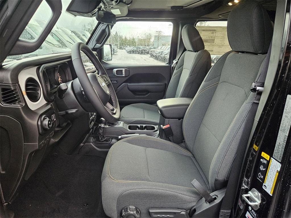 new 2025 Jeep Gladiator car, priced at $44,993